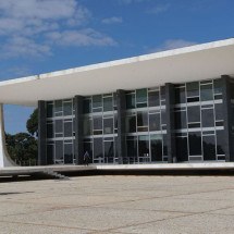 Câmara estuda reagir ao STF e destravar PEC que limita poder de ministros