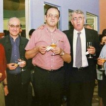 Web resgata foto do papa Leão XIV tomando cerveja em BH - redes sociais