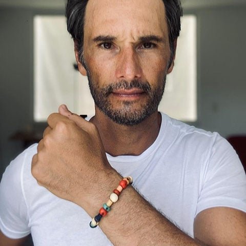 Três anos mais tarde, participou de "300", o filme mais famoso que o ator já fez. A obra também é americana. Em 2014, participou de "300:Rise Of An Empire", a continuação do filme de ação. 
