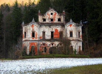 Verdade ou não, as lendas urbanas e histórias macabras fazem parte do imaginário popular há séculos. Com a chegada do Halloween, chegou a hora de relembrar alguns lugares pelo mundo que podem assustar quem não tiver sangue frio. Veja na lista a seguir feita pelo FLIPAR. -  (crédito:  Flickr Fabrizio)