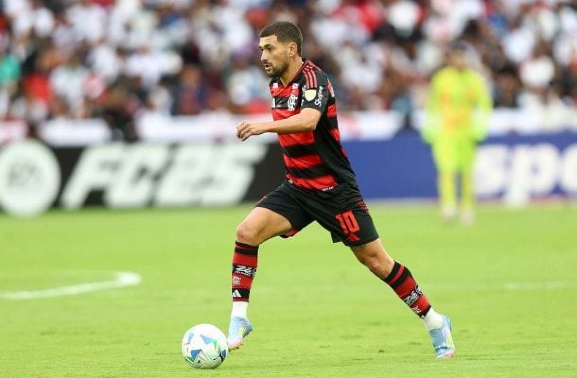 Flamengo congela negociação por renovação com Arrascaeta