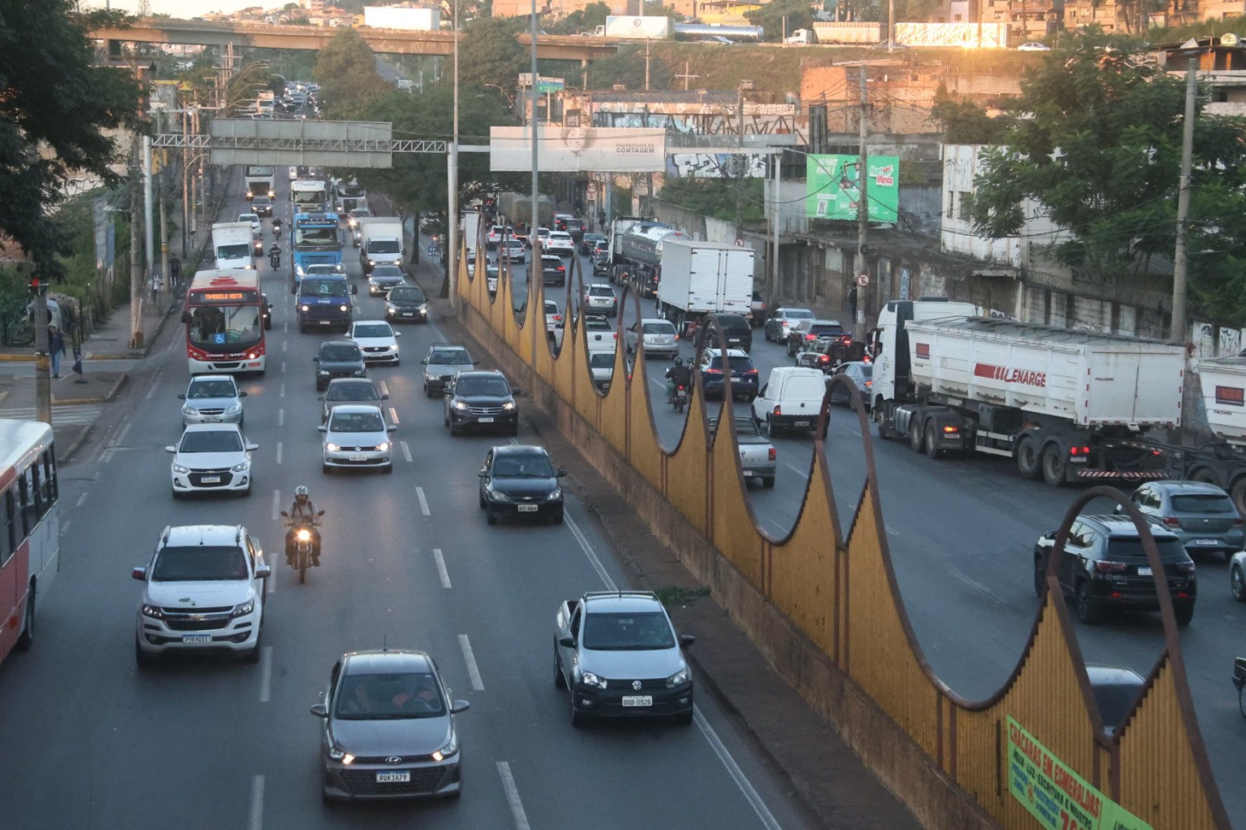  A avenida, em Contagem, Região Metropolitana de Belo Horizonte, homenagea Eugênio Pacelli, que foi núncio apostólico no Brasil antes de se tornar o Papa Pio XII