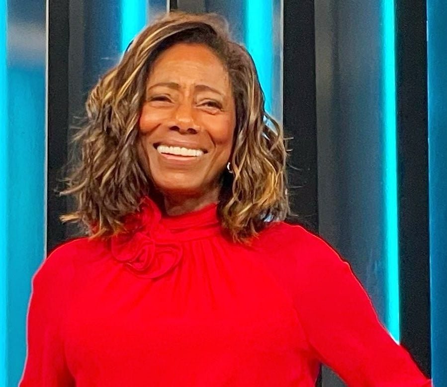 Uma das maiores ícones da TV brasileira, a jornalista e apresentadora Glória Maria morreu em 02/02/23, depois de uma longa batalha contra o câncer. Relembre a seguir sua trajetória!
