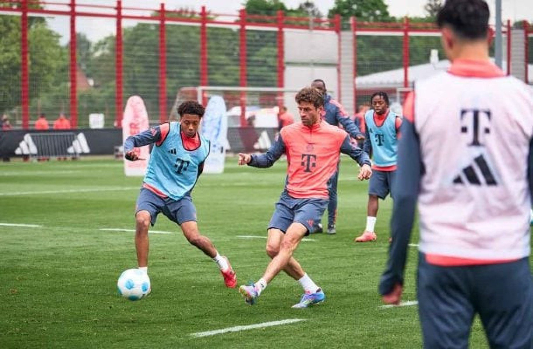 Bayern de Munique x Mönchengladbach: onde assistir, escalações e arbitragem