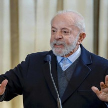 Em Pequim, Lula diz que relação do Brasil com a China "será indestrutível"
