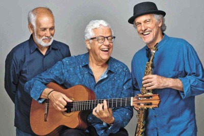 Os músicos cariocas Cristovão Bastos, Romero Lubambo e Mauro Senise gravaram  grandes sucessos de Garoto com arranjos criados a seis mãos -  (crédito: Nana Moraes/Divulgação)