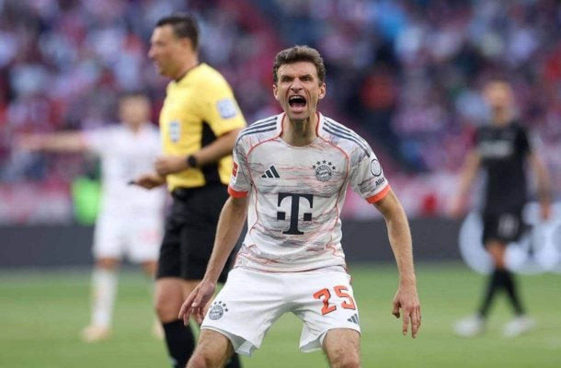 Bayern vence o Gladbach no ‘jogo da taça’ e despedida de Muller