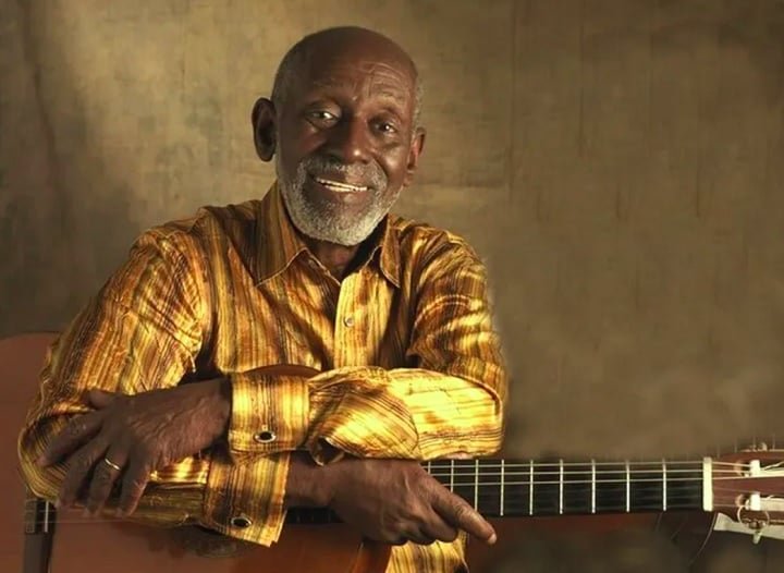 Durante a década de 1960, ele integrou o grupo "A Voz do Morro", ao lado de artistas como Paulinho da Viola, Zé Kéti, Elton Medeiros, Jair do Cavaquinho, José da Cruz e Anescarzinho.