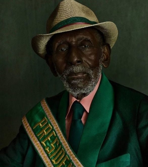 Seu amor pela Mangueira foi "coroado" em 2014, quando completou 90 anos e se tornou Presidente de Honra da escola.