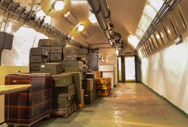Nuclear Bunker Museum (Praga, República Tcheca): Localizado sob uma conhecida cervejaria na cidade, este museu é um ponto de encontro para músicos e artistas.