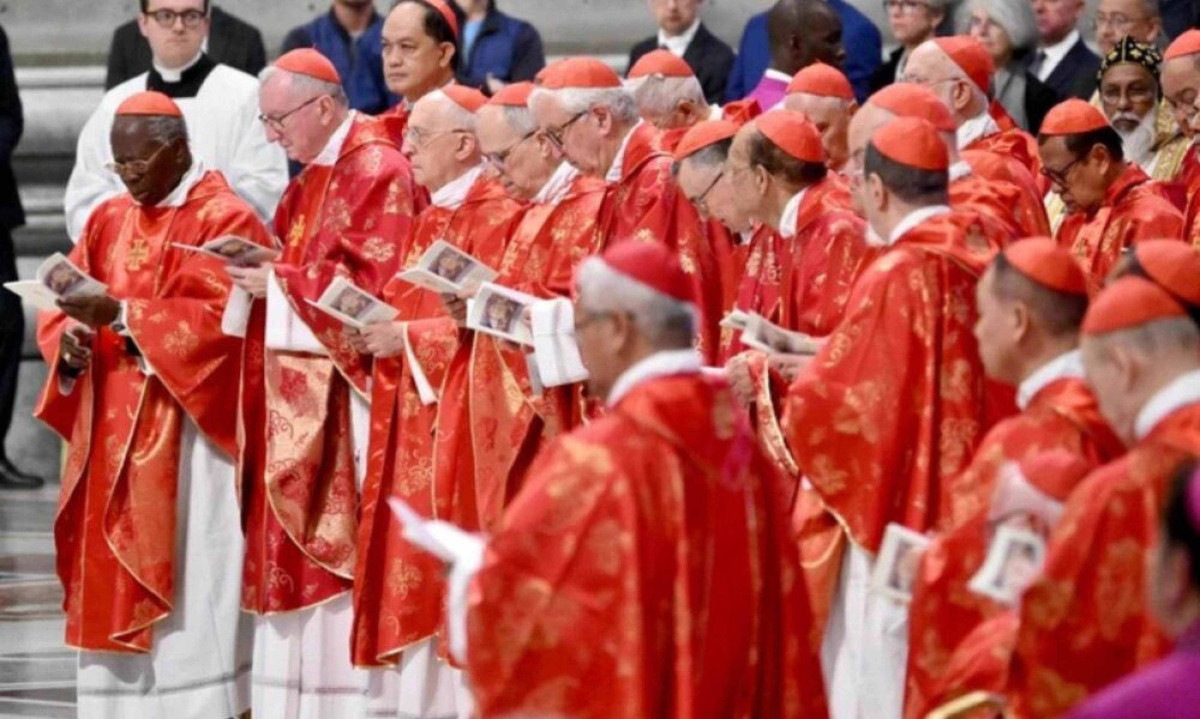 Conclave 2025: Cardeais iniciam processo para eleger novo Papa no Vaticano - (crédito: Tupi - Pablo Oliveira) Conclave 2025: Cardeais iniciam processo para eleger novo Papa no Vaticano - (crédito: Tupi - Pablo Oliveira)