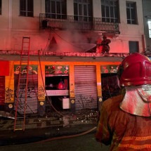 BH: prédio de sacolão que pegou fogo foi interditado pela Defesa Civil - CBMMG