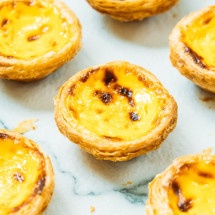 O doce português mais famoso, sem dúvida, é o pastel de Belém, que leva o nome de uma região da capital Lisboa -  (crédito: Freepik)