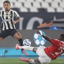 Atuações do Inter contra o Botafogo: Tabata se salva em goleada - Foto: Vitor Silva/Botafogo