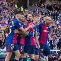 Raphinha brilha, Barcelona vence o Real Madrid e encaminha título de La Liga - No Ataque Internacional