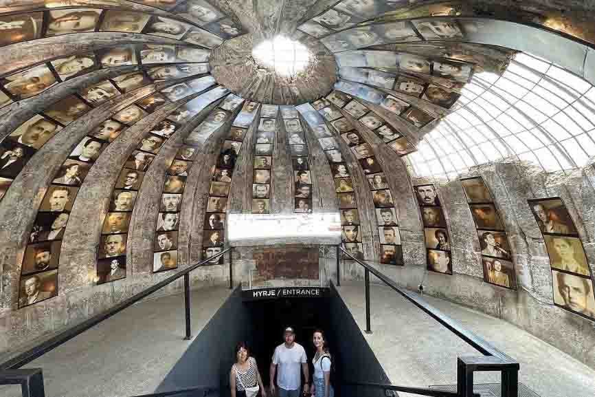 Atualmente, uma parte do complexo abriga um museu histórico e uma galeria de arte contemporânea, onde são recriadas configurações originais da época, incluindo objetos e móveis.