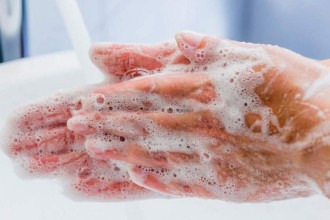 Por que lavar as mãos deve ser um hábito rotineiro mesmo após a pandemia
