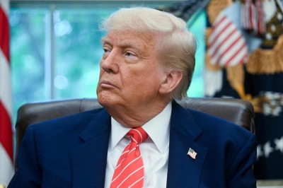 "A sombra da ameaça que Trump representa para o equilíbrio geopolítico e a economia globais levou os parlamentares alemães à cautela e os eleitores australianos a repelirem os conservadores" -  (crédito: Jim Watson/AFP)