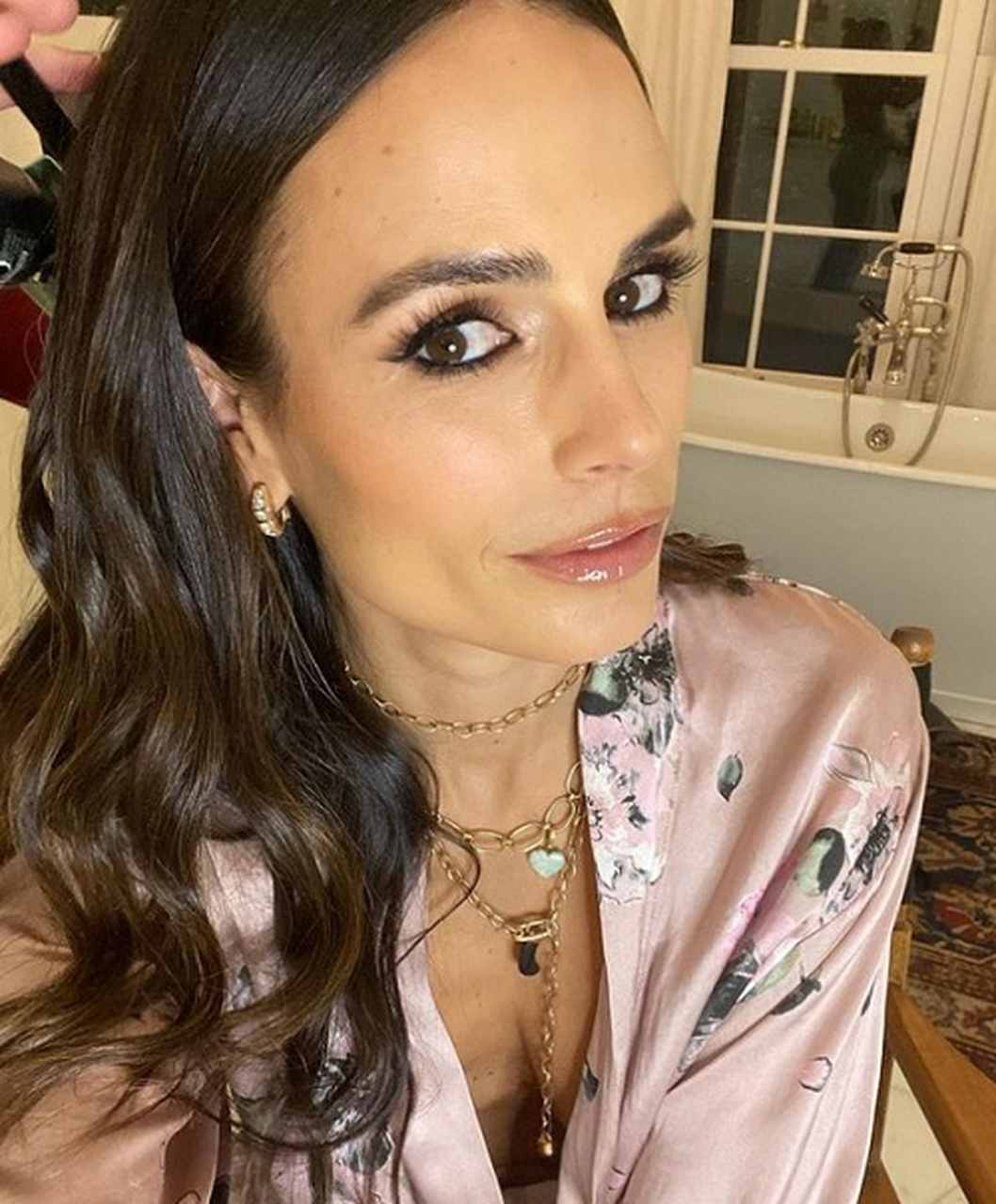A atriz Jordana Brewster é filha da modelo carioca Maria João e ficou muito famosa ao integrar a franquia "Velozes e Furiosos". Mas você sabia que sua estreia no cinema foi em um filme da Xuxa?