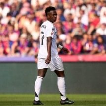 Vini Jr deu duas assistências na derrota por 4 a 3 para o Barcelona - (crédito: Foto: Alex Caparros/Getty Images) Vini Jr deu duas assistências na derrota por 4 a 3 para o Barcelona - (crédito: Foto: Alex Caparros/Getty Images)