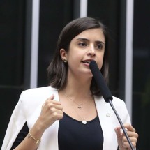 Tabata Amaral assina CPMI do Roubo dos aposentados: 'Corrupção covarde'