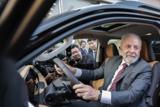 Lula não escolherá entre China e Estados Unidos, diz Haddad