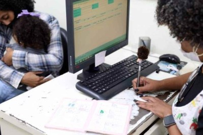 Unidades abertas no sábado atenderam mais de 200 pessoas com sintomas gripais -  (crédito: Divulgação/PBH)