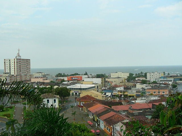 Itanhaém é um dos 15 municípios paulistas considerados "estâncias balneárias". Com 601 km², tem 104 mil habitantes, a 109 km da capital São Paulo. 