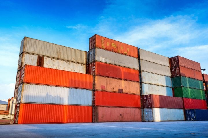Os estados que mais importaram no Brasil em 2024 foram: São Paulo, Santa Catarina, Rio de Janeiro, Paraná, Minas Gerais, Amazonas, Espírito Santo, Rio Grande do Sul, Bahia e Pernambuco.