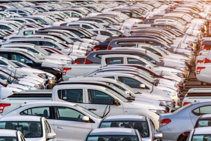 5º) Veículos automóveis de ageiros (3,3%) – Valor investido: US$ 6 bilhões.