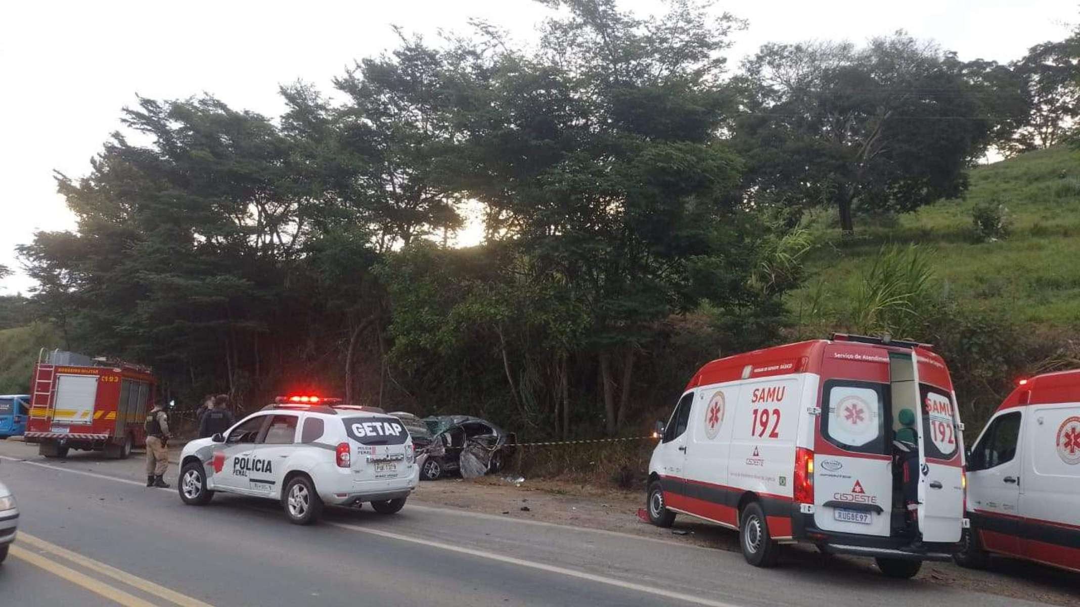 Acidente aconteceu na tarde desta segunda-feira (12/5), no KM 75 da rodovia
 -  (crédito:  Portal Capara&oacute;/Imagem cedida ao EM)