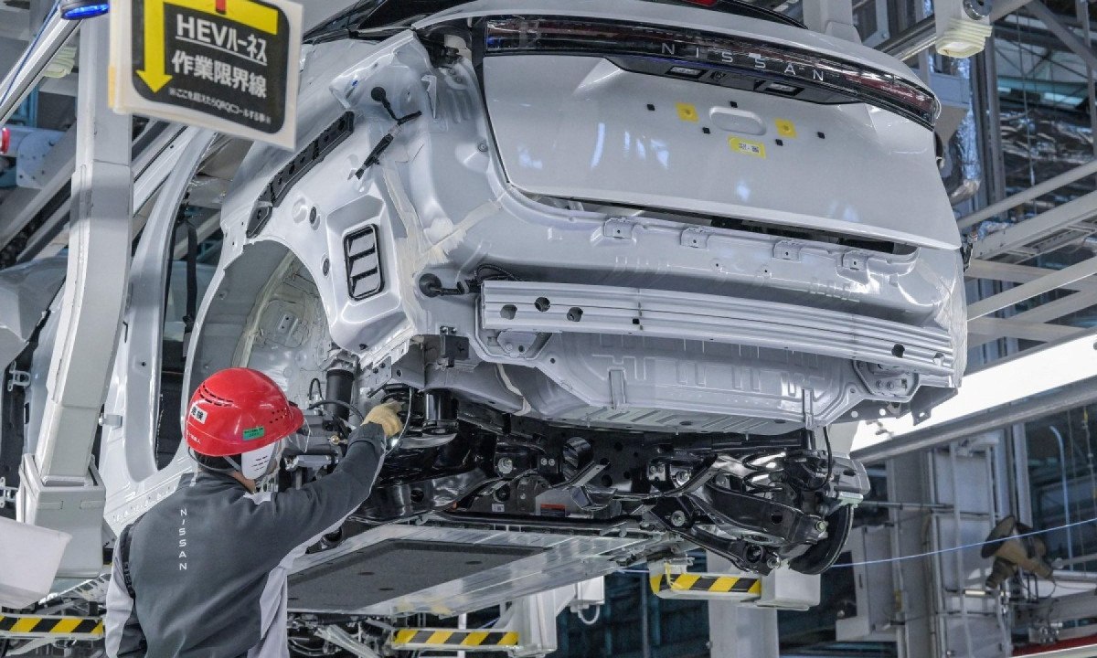 Linha de produção da Fábrica Inteligente da Nissan emTochigi, a maior da empresa no Japão
       -  (crédito: Richard A. Brooks / AFP)
