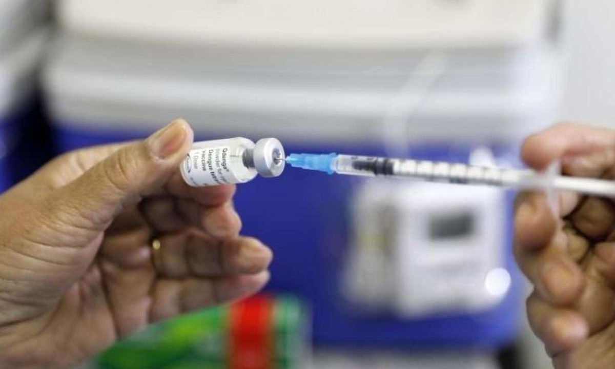 Vacinação contra a dengue será retomada em BH após envio de mais doses -  (crédito: Divulgação/PBH)