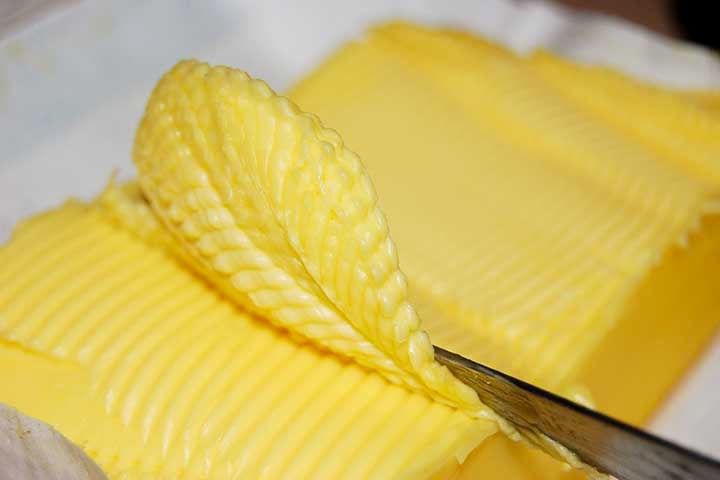 Diante disso, a indÃºstria alimentÃ­cia ou a produzir versÃµes com baixo teor de gordura. Paralelamente, as orientaÃ§Ãµes alimentares pediam que as pessoas reduzissem a ingestÃ£o de gordura saturada.