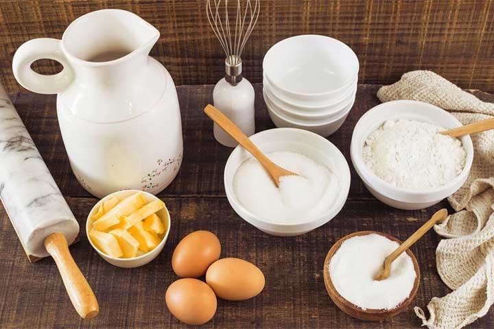 Com o surgimento da hidrogenação (processo industrial que transforma óleos vegetais em gorduras sólidas), esse produto ou a ser fabricado em larga escala. No atual século, no Brasil, a margarina é classificada como uma emulsão de água em óleos.