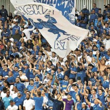 O Cruzeiro e a arquibancada celeste: esse ético e alegre collab - Ramon Lisboa/EM/D.A. Press