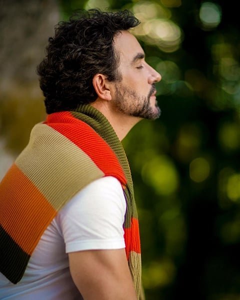 No ano de 2004, ele enveredou por um projeto independente, o disco "Tom de Minas", de conteúdo autoral, que homenageia nomes e lugares de seu estado natal, Minas Gerais.
