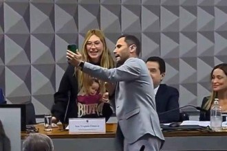 Cleitinho é criticado nas próprias redes após pedido de vídeo a Virginia