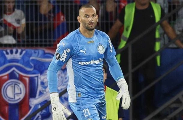 WEVERTON - Pouco exigido no primeiro tempo, o goleiro apareceu bem na segunda etapa. Com duas boas defesas, foi essencial para a vitória alviverde. Nota: 7 -Foto: Cesar Greco/Palmeiras