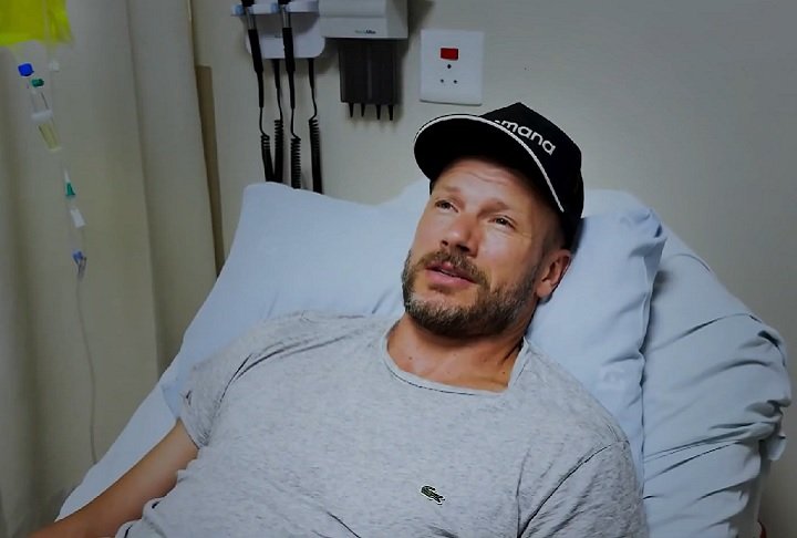 "O abscesso tem que ser tratado agressivamente e muito precocemente, porque pode evoluir para uma situação catastrófica, que chama fasciíte", explicou o Doutor José Cruvinel Neto.