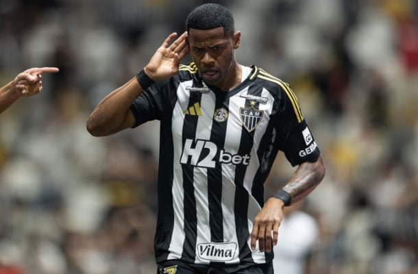 JÚNIOR SANTOS: Decisivo, entrou e mudou o jogo, ao marcar o segundo gol do Galo no confronto e seu primeiro com a camisa do clube desde a chegada em janeiro. Pode contribuir mais e ser titular no clássico, já que Cuello estará suspenso. NOTA: 7,0. Foto: Pedro de Souza/Atlético