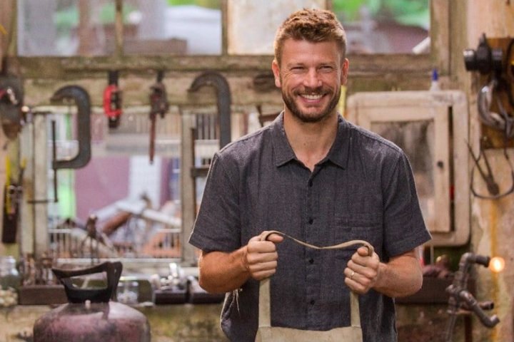 No entanto, foi como apresentador que ele se destacou ainda mais quando, a partir de 2012, passou a apresentar o "Tempero de Família" no canal GNT.