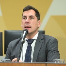 Deputados podem abrir CPI para apurar denúncias na saúde pública em MG - Ramon Bitencourt/ALMG
