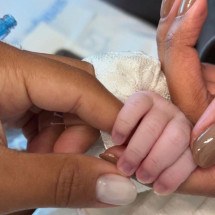 Nasce Zuri, filha de Ludmilla e Brunna: entenda a fertilização in vitro - Reprodução/Instagram