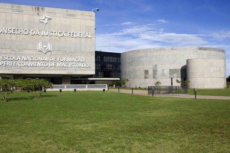 Resolução permite acúmulo de 18 folgas mensais para juízes federais