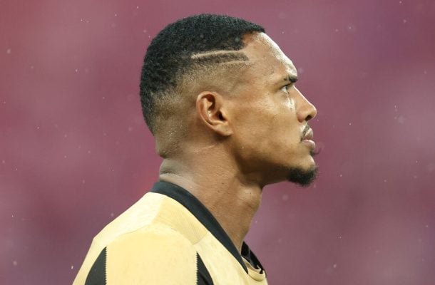 JOHN - Quase entregou o ouro em um lance no primeiro tempo. Fora isso, pouquíssimo exigido, apesar de ter tomado dois gols. Fez tudo certo no pênalti contra o Botafogo, mas a bola foi perfeita. Sem chances de defesa - Nota 6,0 - Vitor Silva/Botafogo