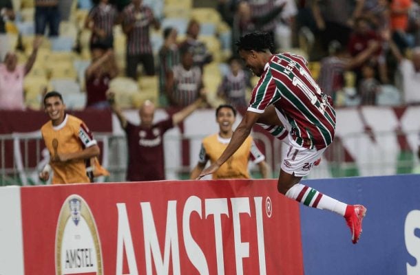 KENO – Substituiu Canobbio logo aos seis minutos e tentou jogadas individuais para furar a defesa do Unión Española, mas sem sucesso no primeiro tempo. Cresceu demais na etapa final, triangulando com Árias. Fez um gol e teve outras duas chances.  Nota: 6,5. Foto: Lucas Merçon e Marcelo Gonçalves