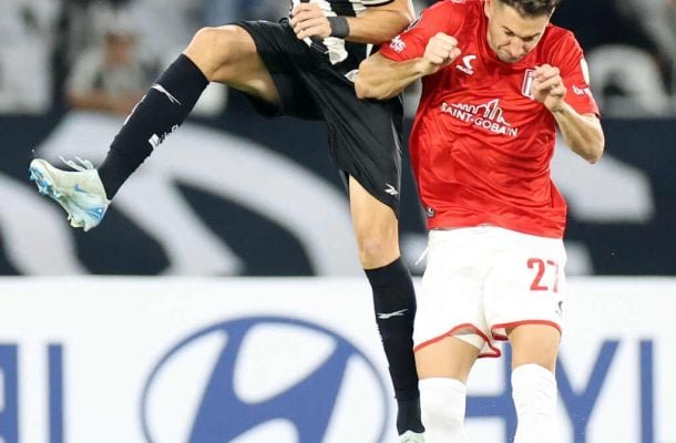 ESTUDIANTES - Mesmo fraco tecnicamente, buscou o empate e sonhou com um resultado inesperado no Rio de Janeiro. Fez boa partida dentro de suas limitações - Nota 5,5 - Vitor Silva/Botafogo.