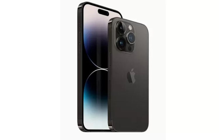 O jovem precisou abandonar sua profissão e passou a depender de benefícios sociais. Na época em que removeu o órgão, Wang conseguiu o equivalente a R$ 11,8 mil. Além do iPhone, ele ainda adquiriu um iPad, como é chamado o tablet da Apple. 