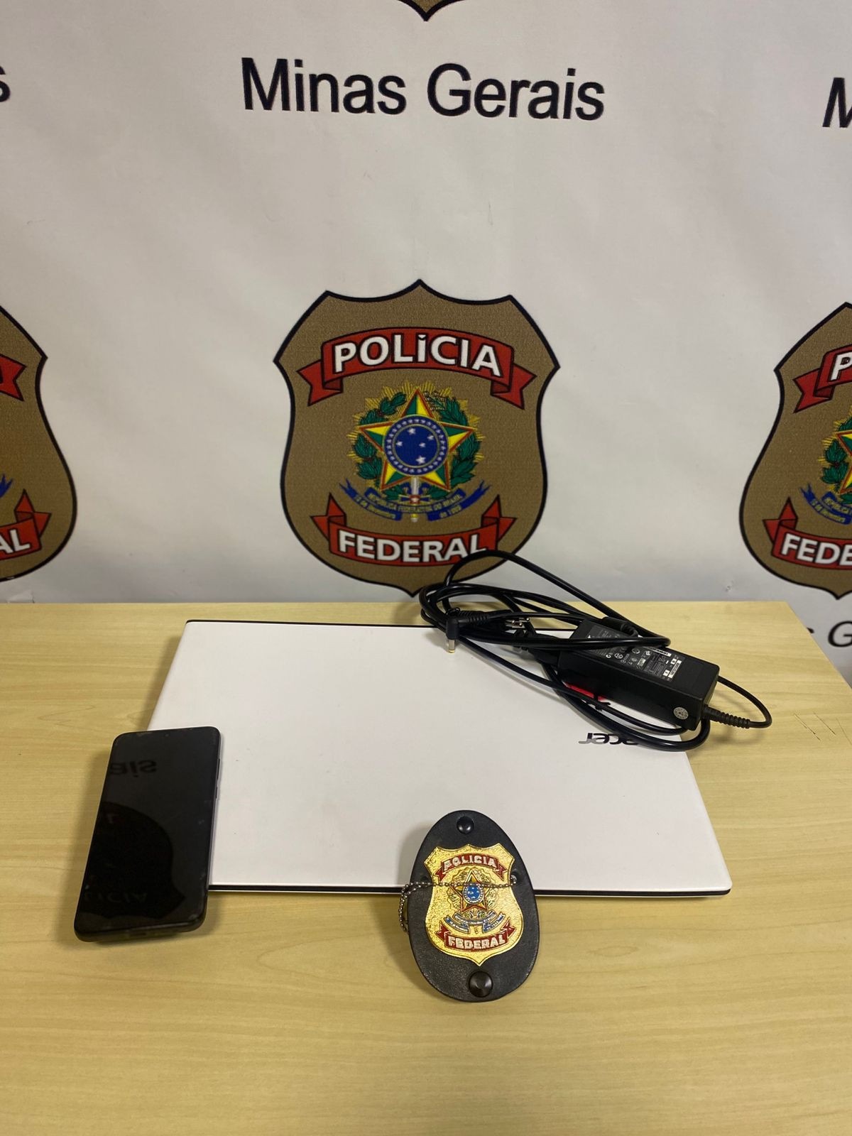 Polícia Federal deflagrou, na manhã desta quarta (14), operação contra abuso infantojuvenil